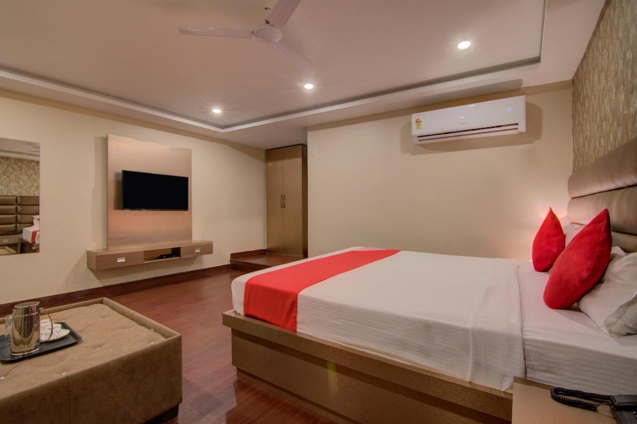 Oyo 12736 Skylawn Hotel Jamshedpur Eksteriør billede