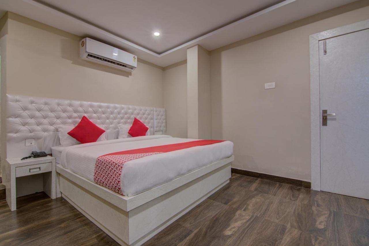 Oyo 12736 Skylawn Hotel Jamshedpur Eksteriør billede