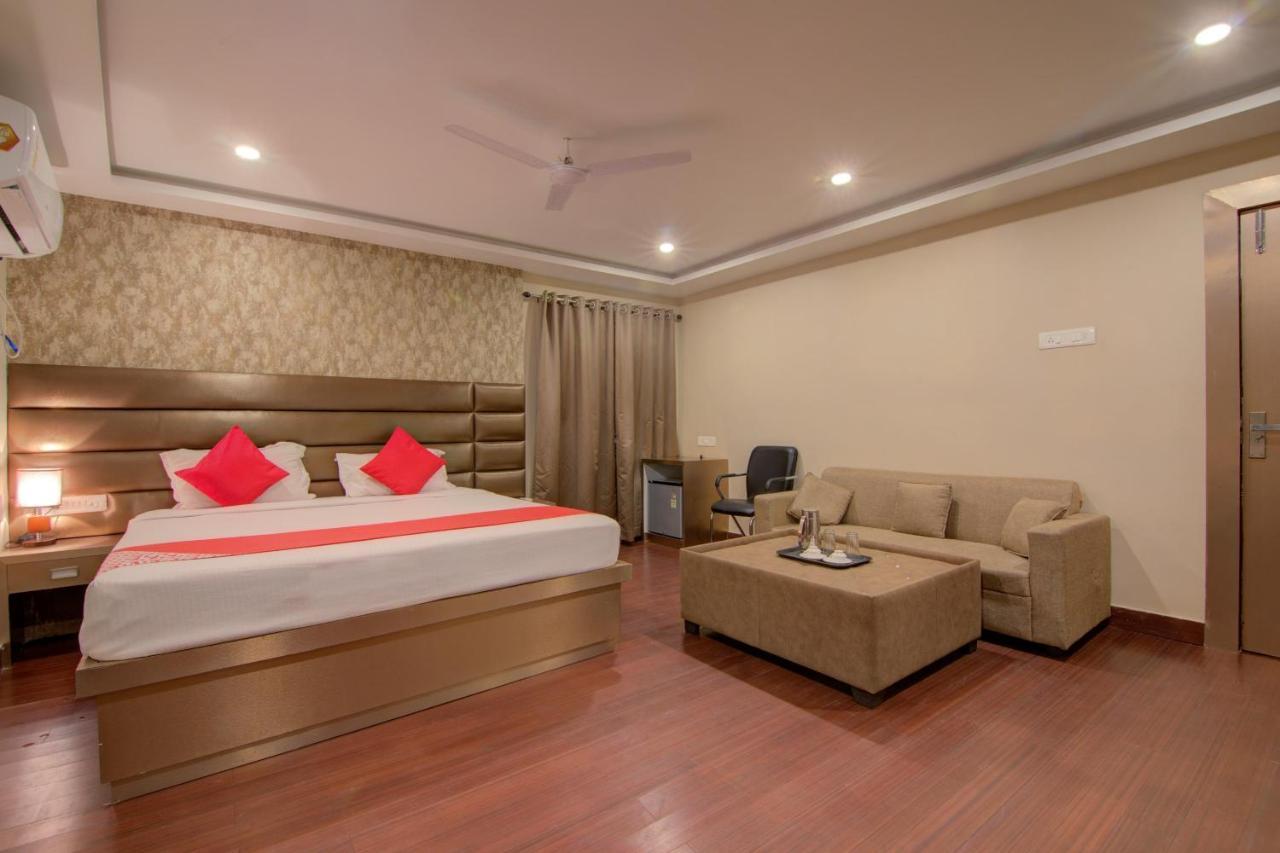 Oyo 12736 Skylawn Hotel Jamshedpur Eksteriør billede